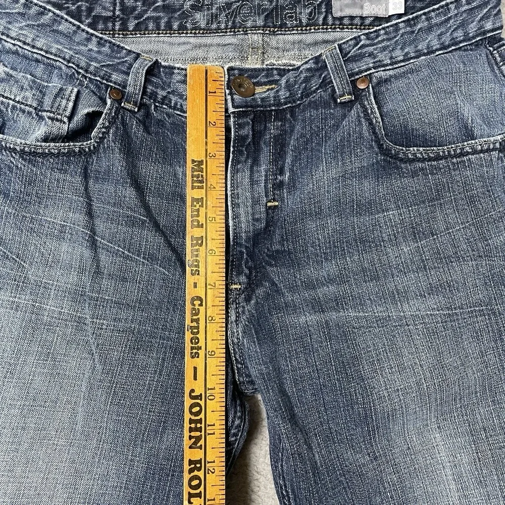 Vintage Levis SilverTab Bootcut Jeans Mens 33x32 Medium Wash Blue Y2K 90s Grunge